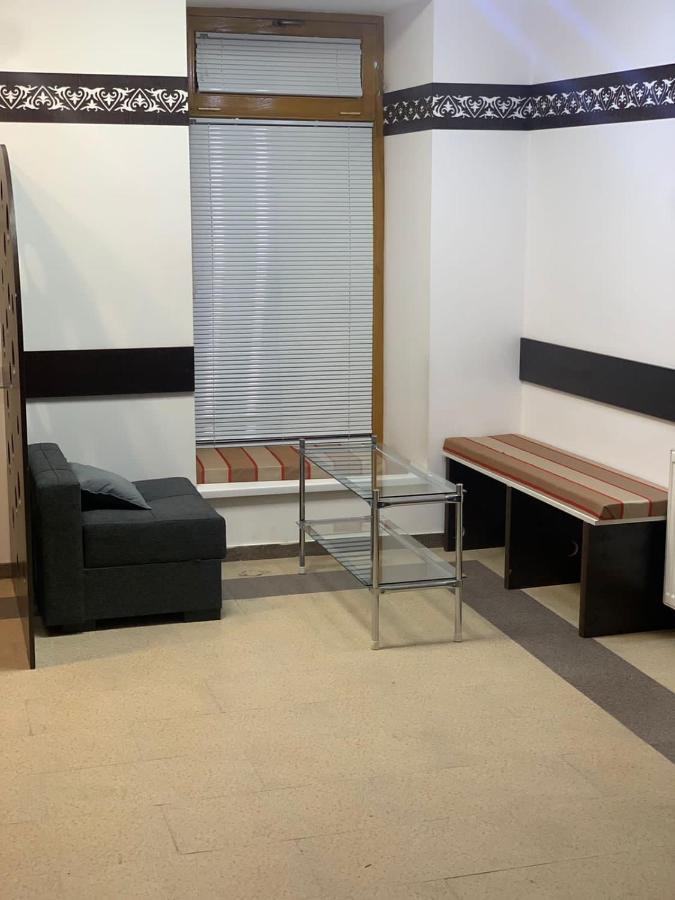 "Modeli" Hostel Tbilisi Zewnętrze zdjęcie
